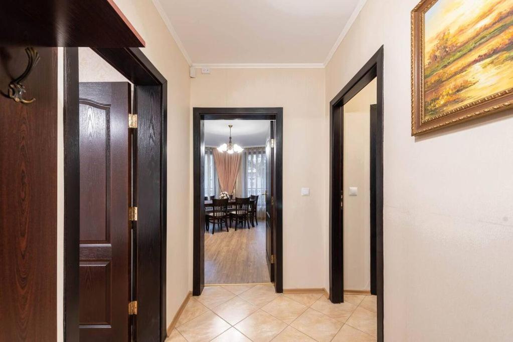 Vazov Residence , Two Bedroom Top Centre Apartment Varna Exterior foto
