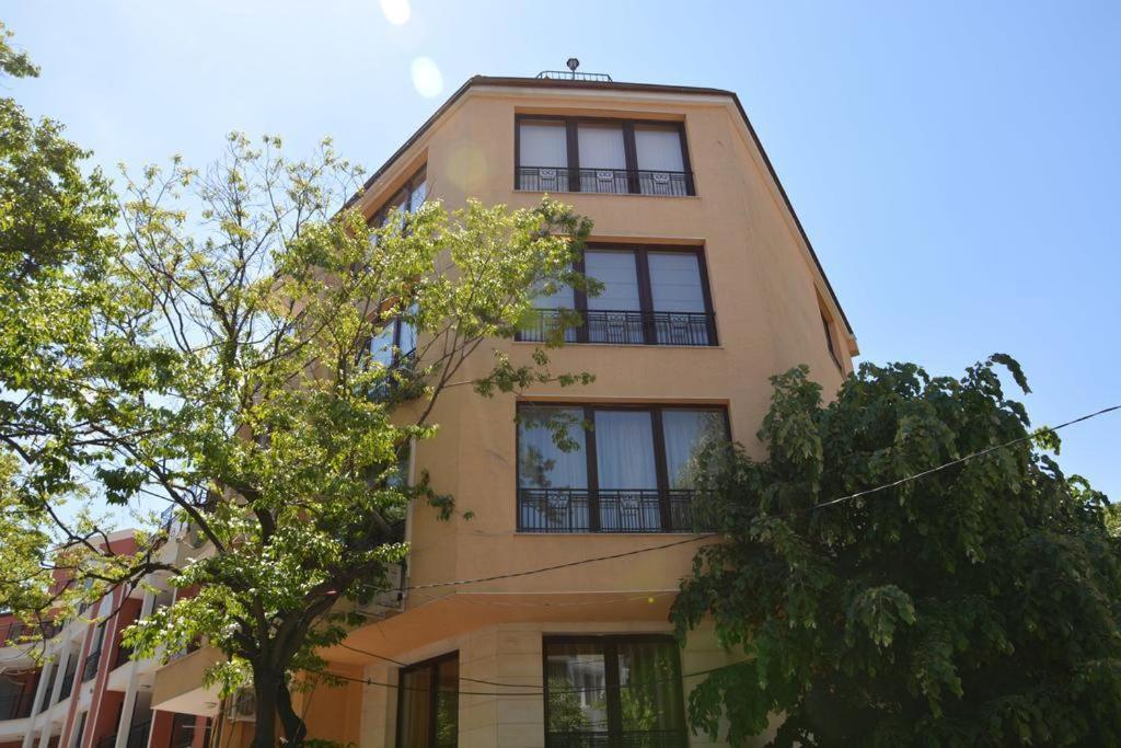 Vazov Residence , Two Bedroom Top Centre Apartment Varna Exterior foto