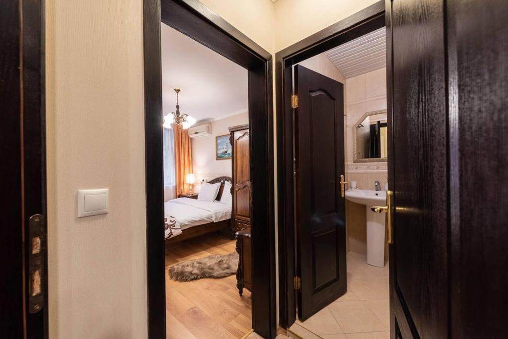 Vazov Residence , Two Bedroom Top Centre Apartment Varna Exterior foto