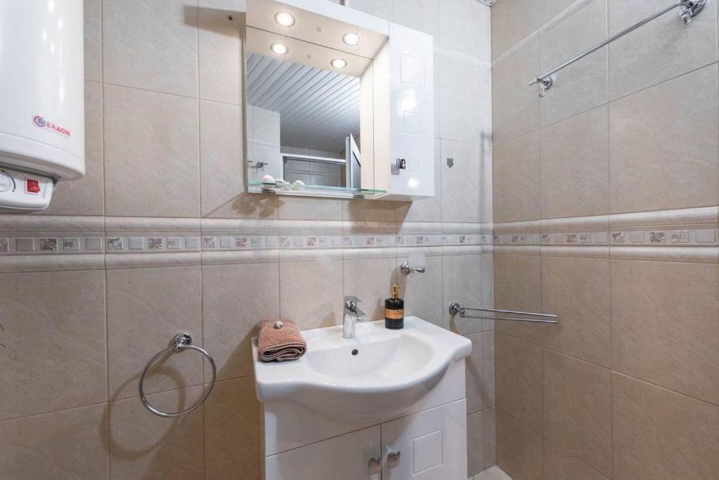 Vazov Residence , Two Bedroom Top Centre Apartment Varna Exterior foto