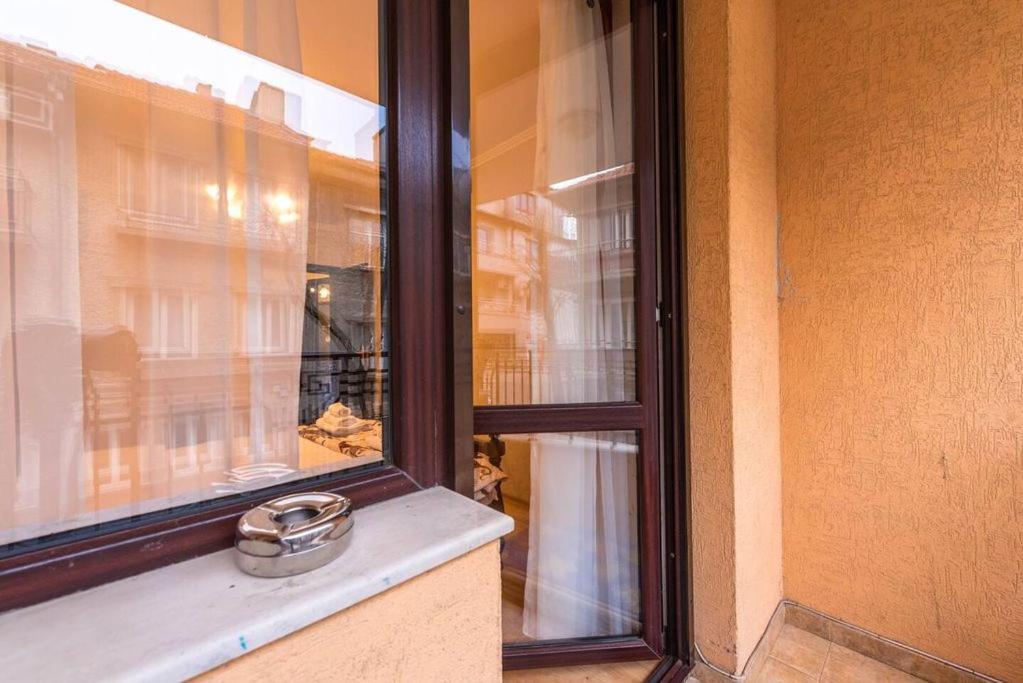 Vazov Residence , Two Bedroom Top Centre Apartment Varna Exterior foto